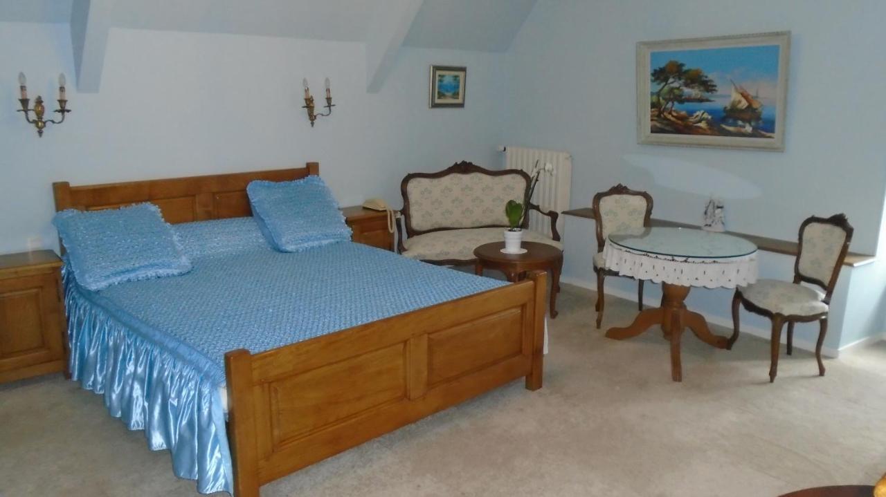 Manoir De La Foulerie Bed & Breakfast 3*