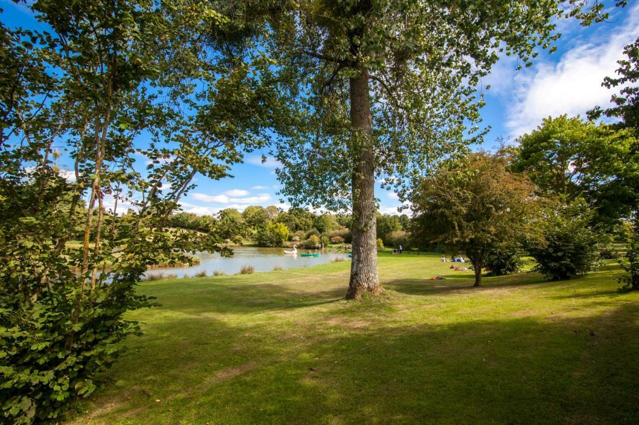 Manoir De La Foulerie Bed & Breakfast 3*